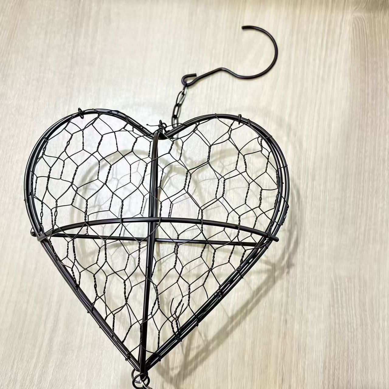 Heart-Shaped Bird Nest with Hanging Metal Frame for Outdoor Garden and Nature Lovers DropShipZone