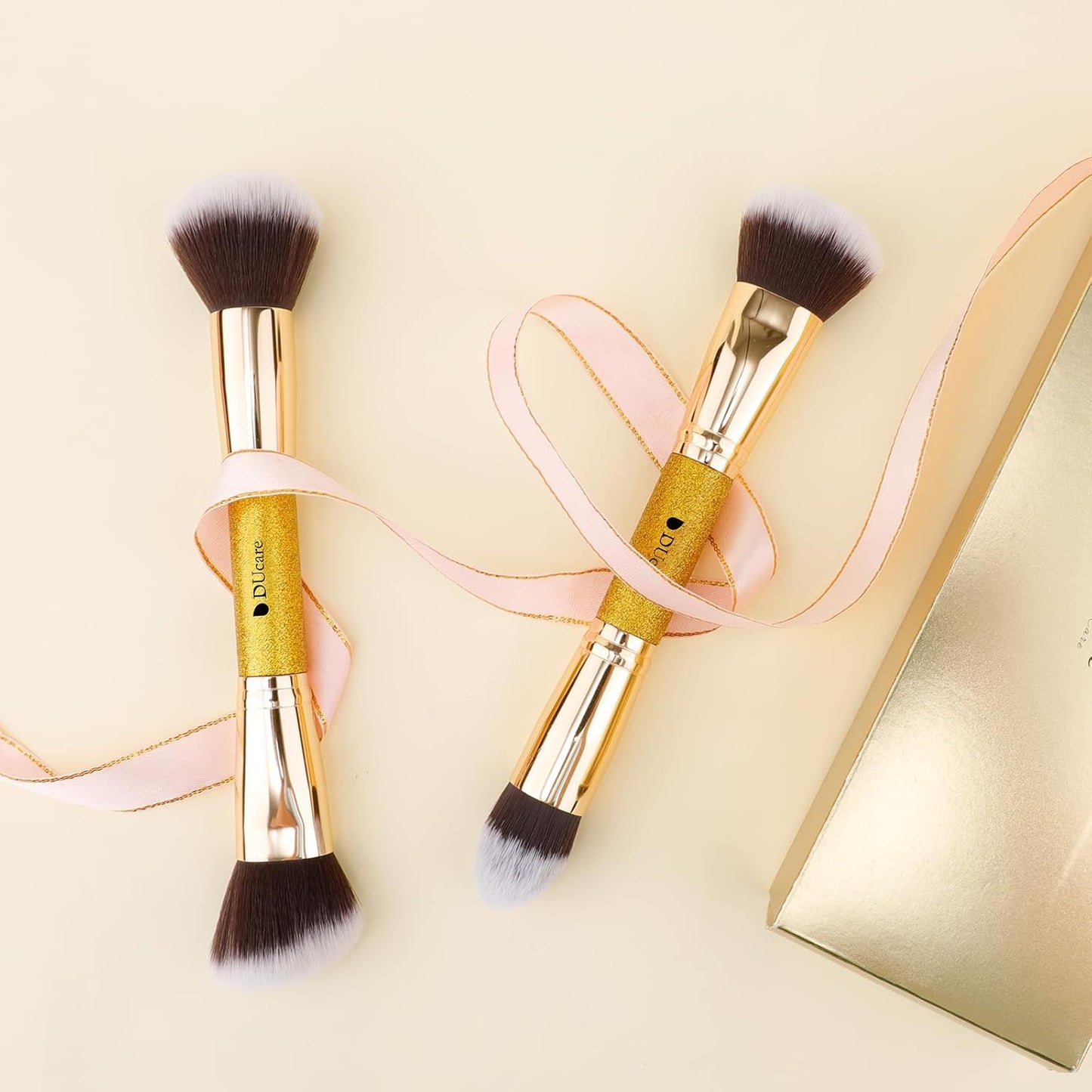 Makeup Brushes Duo End Foundation Powder Buffer and Contour Synthetic Cosmetic Tools 2Pcs Gold