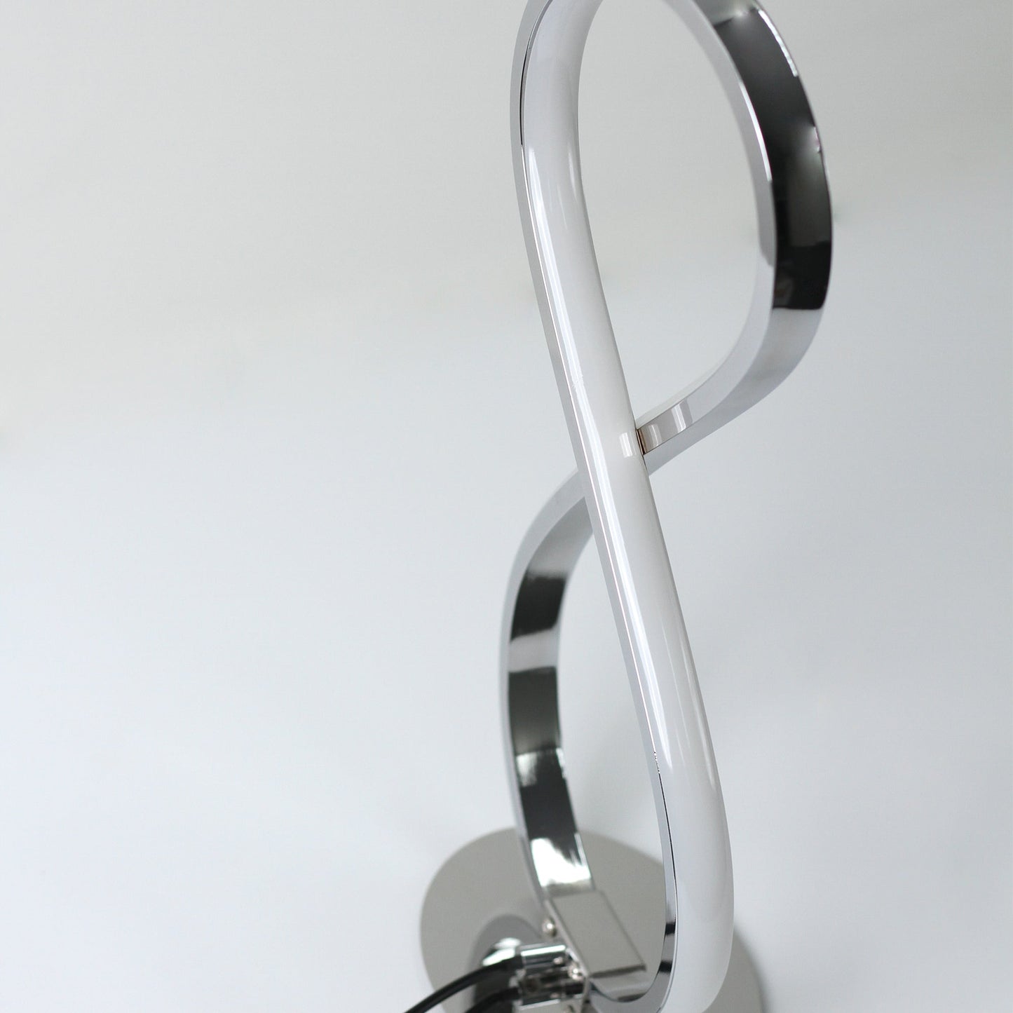 Infinite LED Table Lamp - Chrome DropShipZone